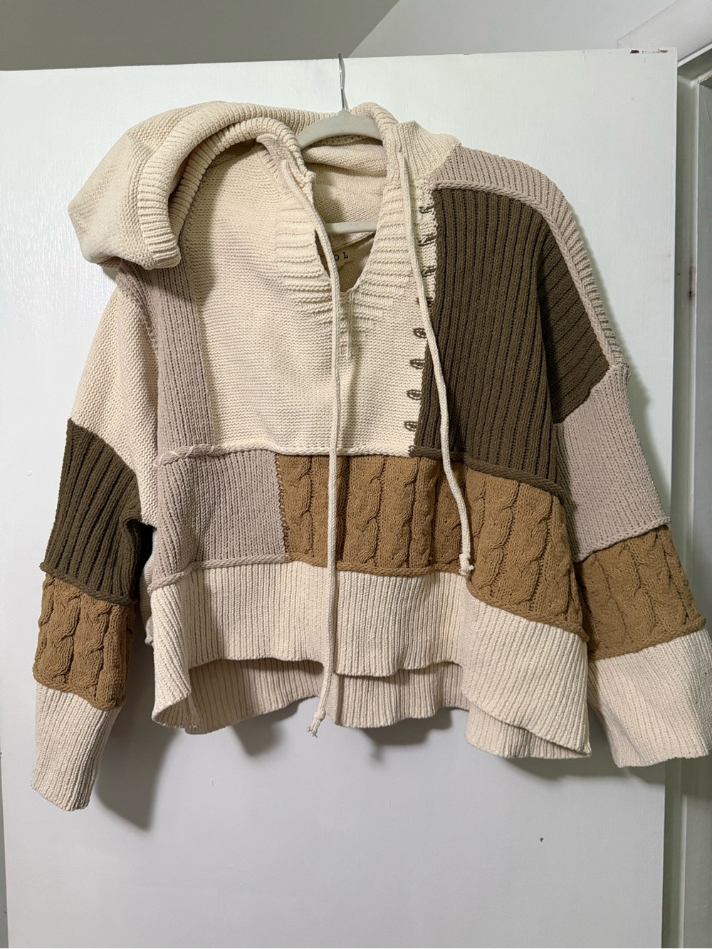 Hoodie sweater
